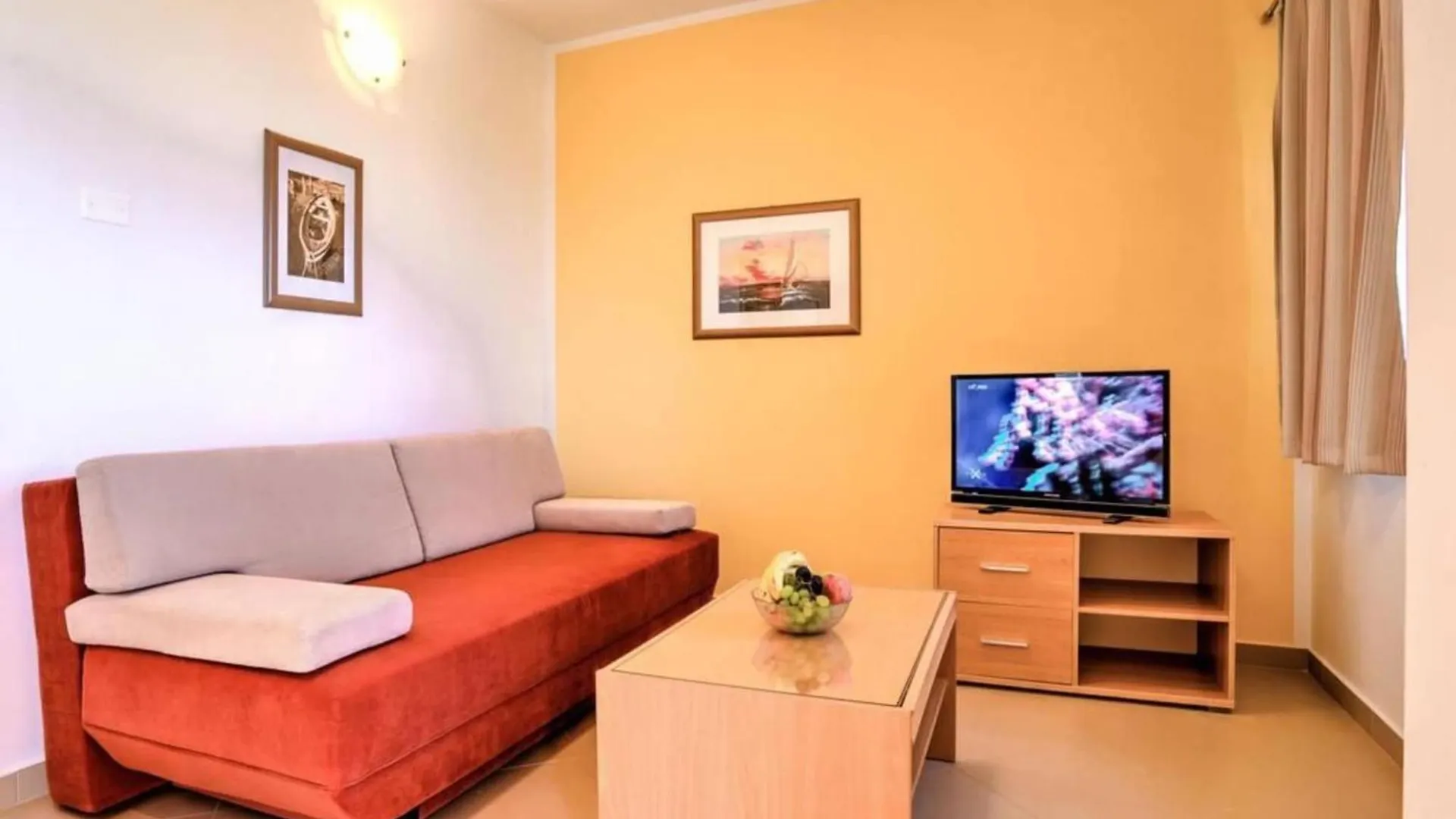 Wonderful Brsec Apartments With Sea View And Shared Pool